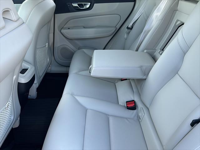 Photo of 2025 Gray Volvo XC60