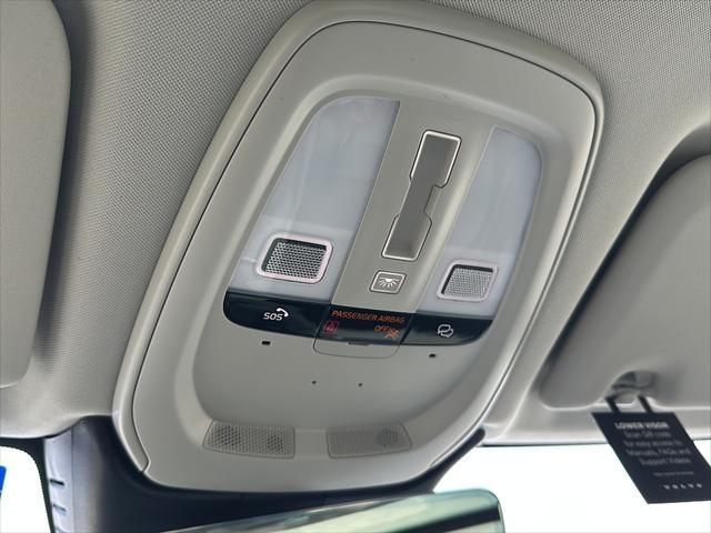 Photo of 2025 Denim Blue Metallic Volvo XC60