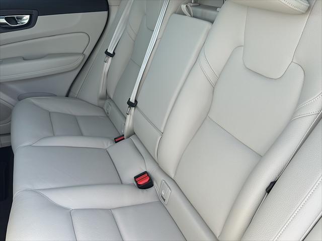 Photo of 2025 Denim Blue Metallic Volvo XC60