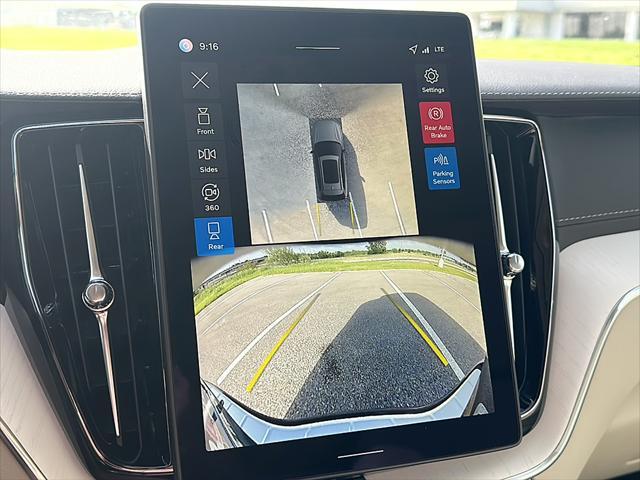 Photo of 2026 Onyx Black Metallic Volvo XC60 Plug-In Hybrid