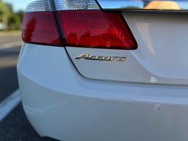 Photo of 2015 White Honda Accord