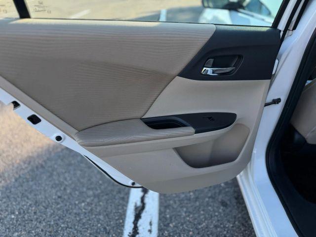 Photo of 2015 White Honda Accord