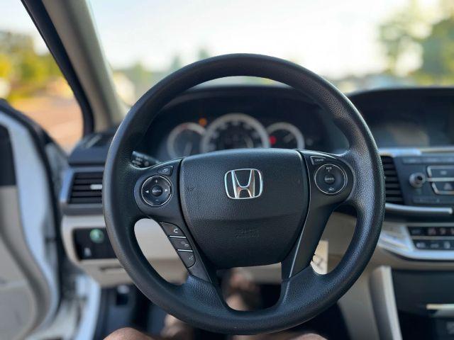 Photo of 2015 White Honda Accord