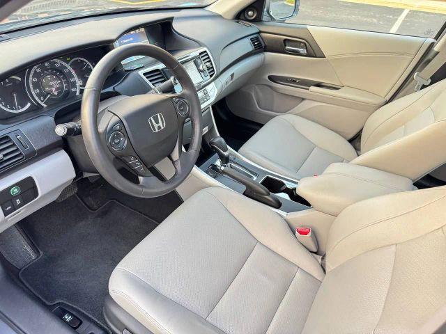 Photo of 2013 Gray Honda Accord