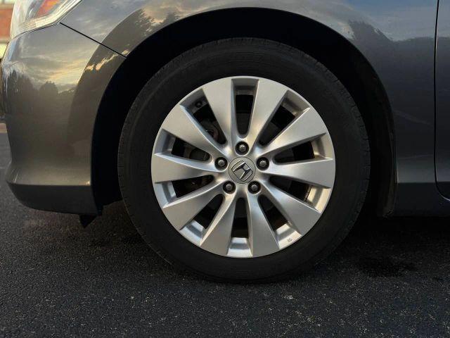 Photo of 2013 Gray Honda Accord