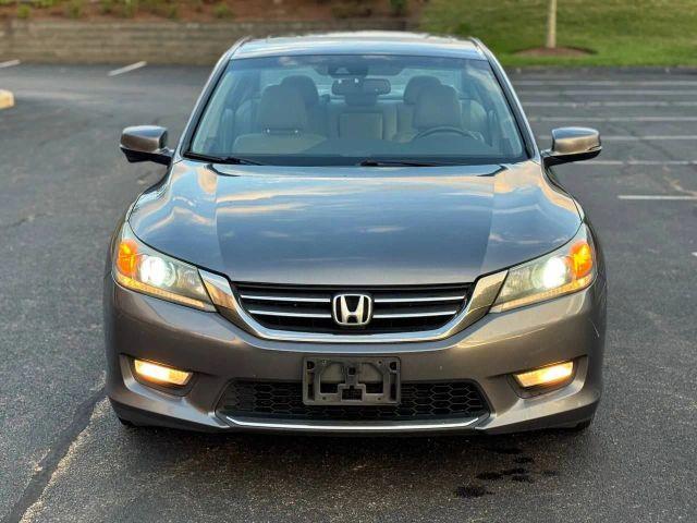 Photo of 2013 Gray Honda Accord