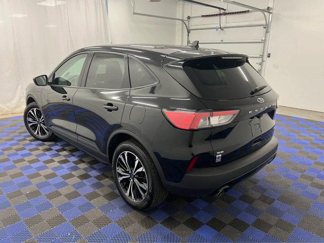 Photo of 2022 Agate Black Metallic Ford Escape