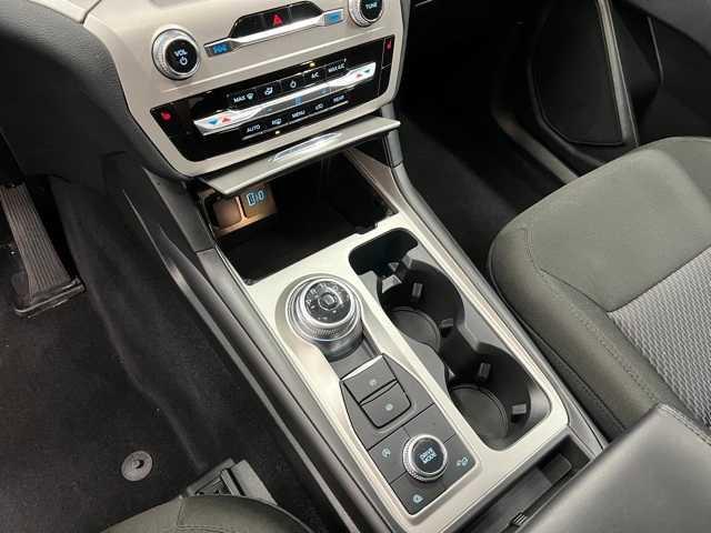 Photo of 2024 Carbonized Gray Metallic Ford Explorer