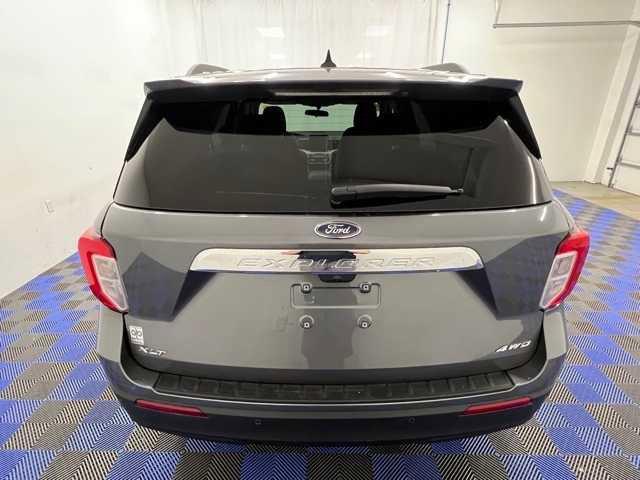 Photo of 2024 Carbonized Gray Metallic Ford Explorer