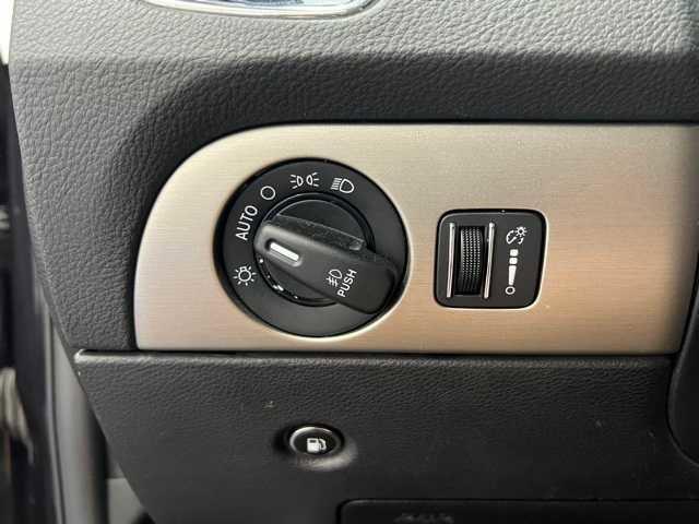 Photo of 2018 In-Violet Clearcoat Dodge Durango