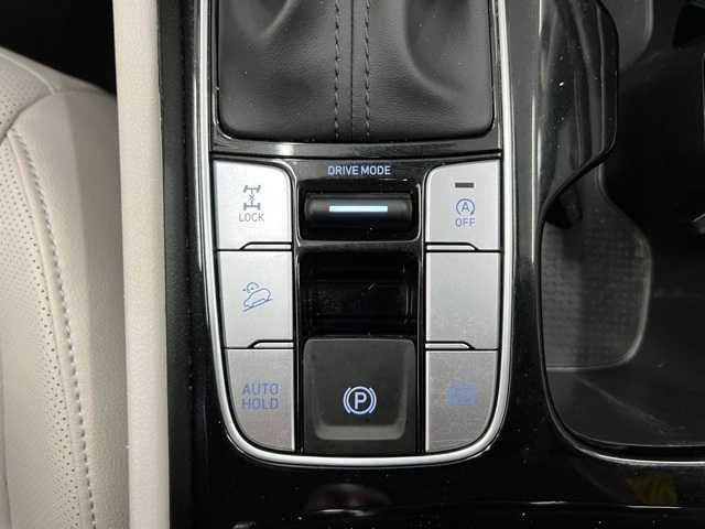 Photo of 2023 Shimmering Silver Hyundai TUCSON