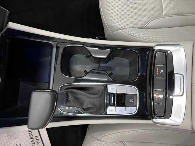 Photo of 2023 Shimmering Silver Hyundai TUCSON