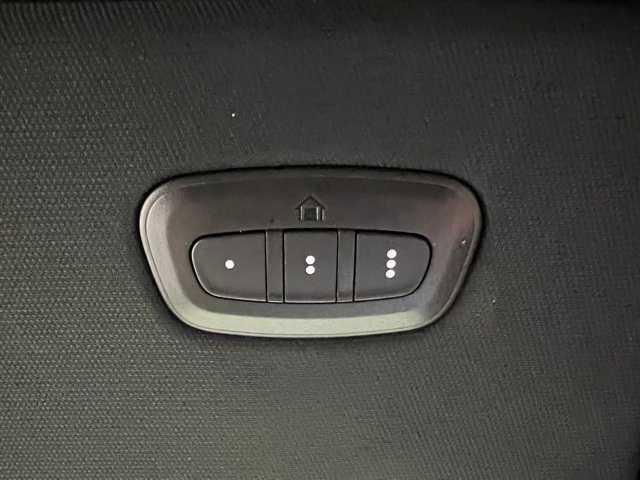 Photo of 2022 Bright White Clearcoat RAM 1500