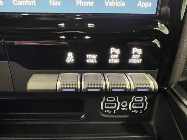 Photo of 2022 Bright White Clearcoat RAM 1500