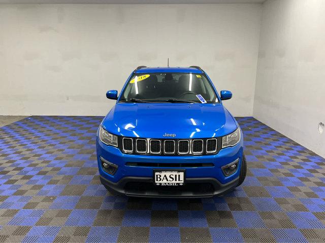 Photo of 2018 Laser Blue Pearlcoat Jeep Compass