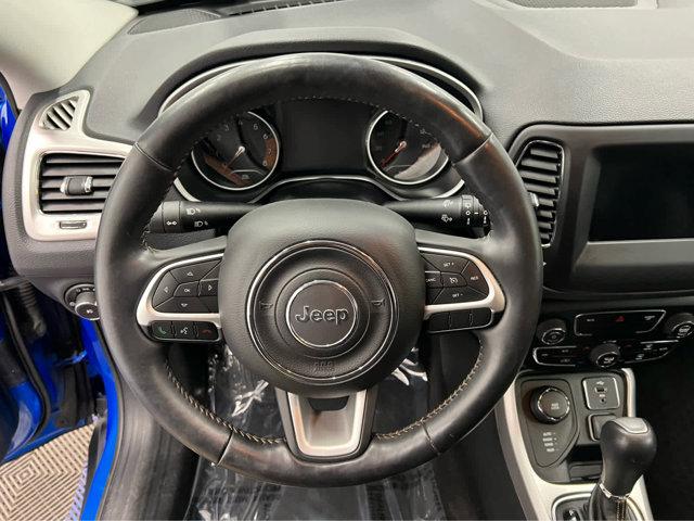 Photo of 2018 Laser Blue Pearlcoat Jeep Compass