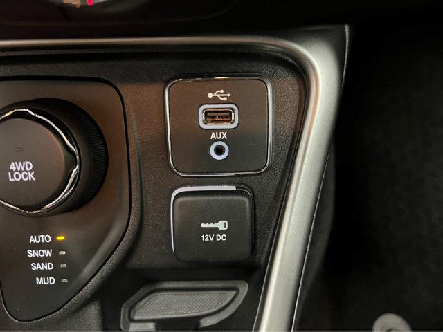 Photo of 2018 Laser Blue Pearlcoat Jeep Compass