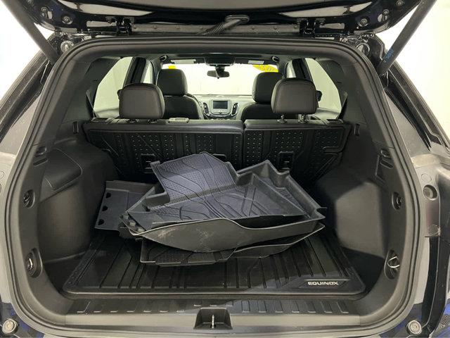 Photo of 2022 Mosaic Black Metallic Chevrolet Equinox