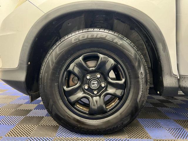 Photo of 2015 Alabaster Silver Metallic Honda CR-V
