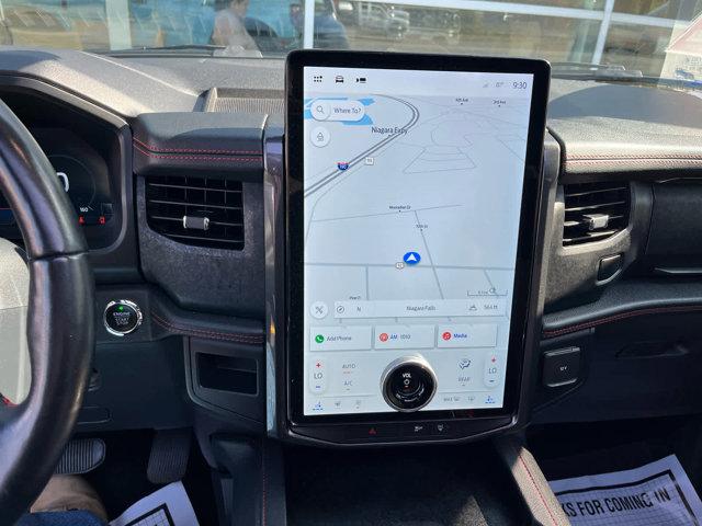Photo of 2022 Iconic Silver Metallic Ford Expedition Max