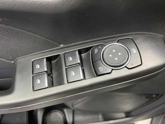 Photo of 2022 Star White Metallic Tri-Coat Ford Escape