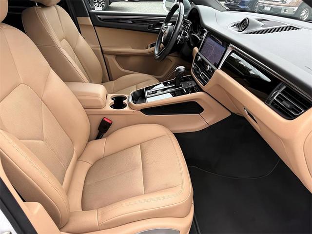 Photo of 2022 Carrara White Metallic Porsche Macan