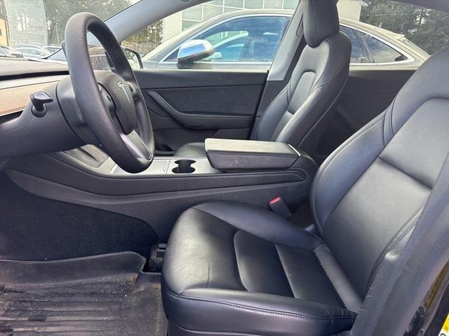 Photo of 2021 Black Tesla Model Y