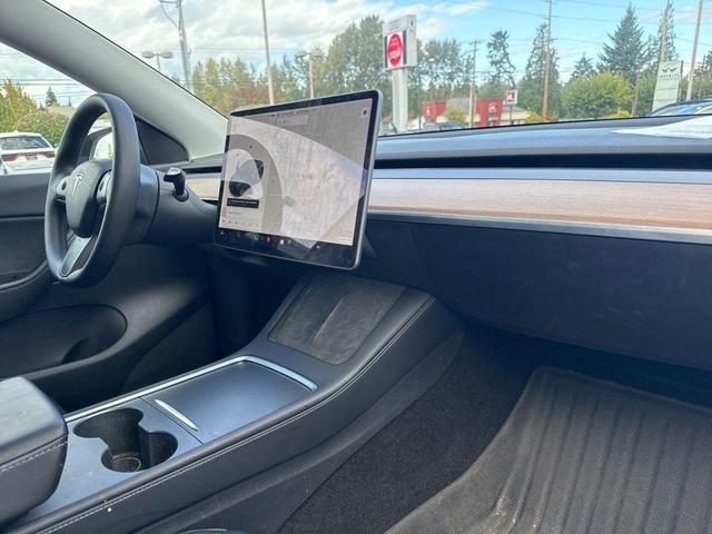 Photo of 2021 Black Tesla Model Y