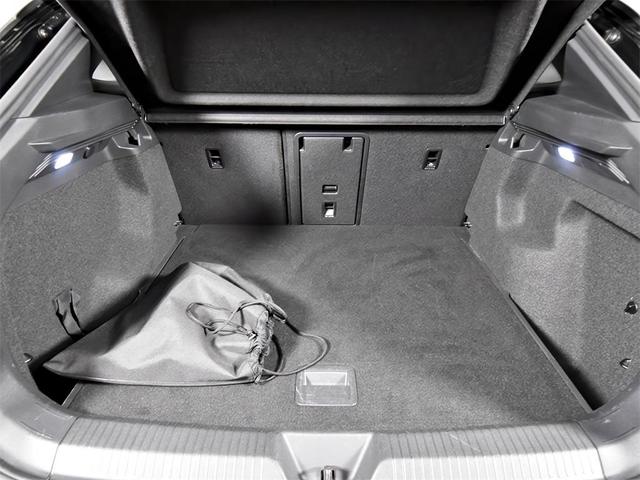 Photo of 2022 Mythos Black Volkswagen ID.4
