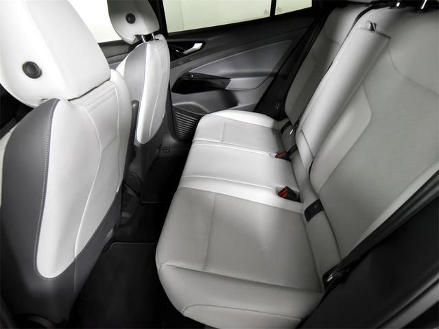 Photo of 2022 Mythos Black Volkswagen ID.4