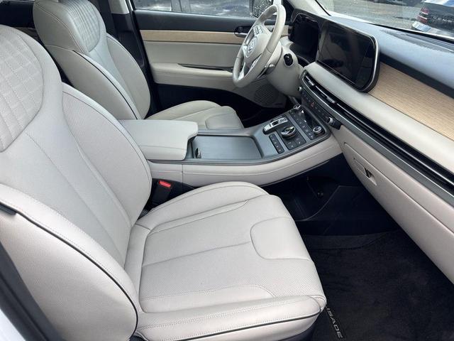Photo of 2025 Hyper White Hyundai PALISADE
