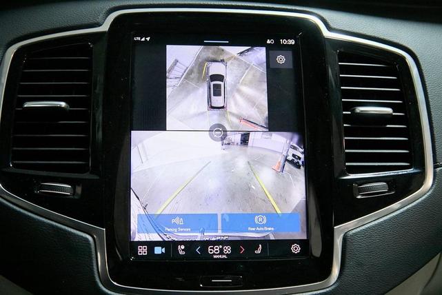 Photo of 2024 Platinum Gray Metallic Volvo XC90 Recharge Plug-In Hybrid