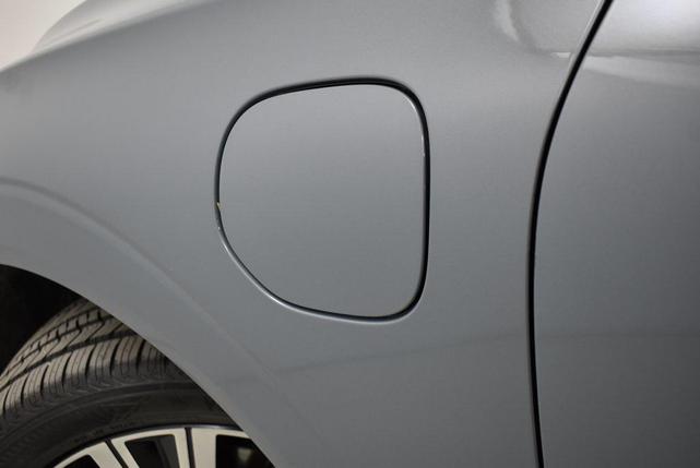 Photo of 2022 Grey Volvo XC60 Recharge Plug-In Hybrid
