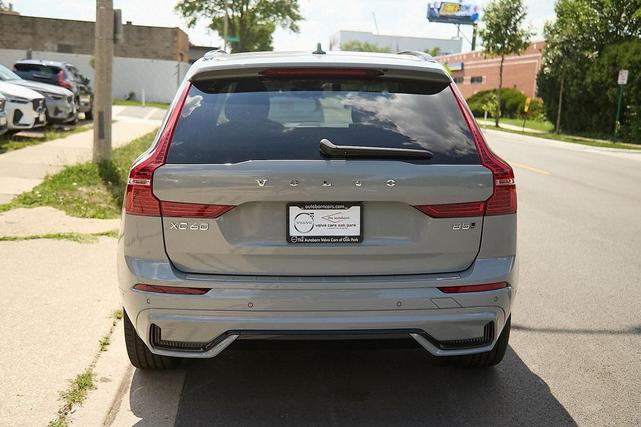 Photo of 2025 Vapour Grey Metallic Volvo XC60