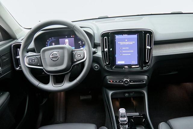 Photo of 2024 Cloud Volvo XC40