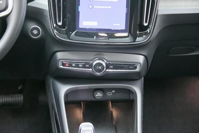 Photo of 2024 Cloud Volvo XC40