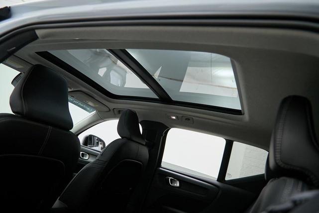 Photo of 2024 Cloud Volvo XC40