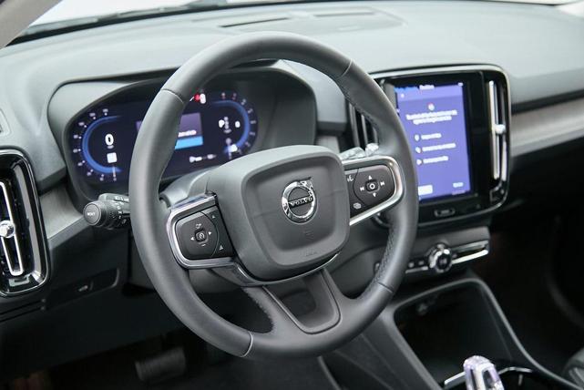 Photo of 2024 Cloud Volvo XC40