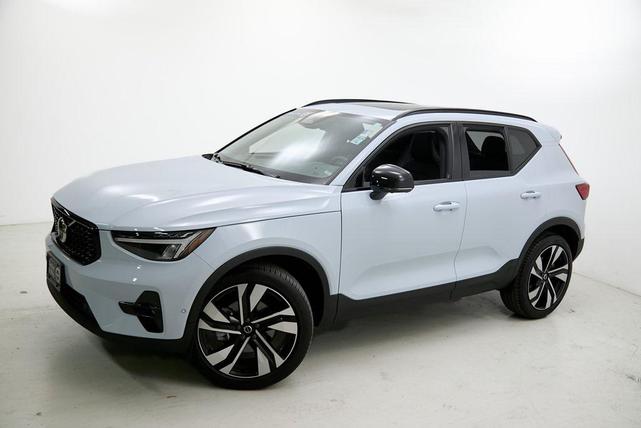 Photo of 2024 Cloud Volvo XC40
