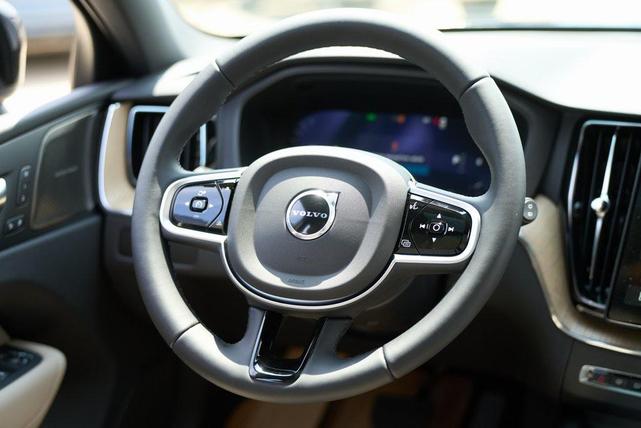 Photo of 2026 Denim Blue Metallic Volvo XC60