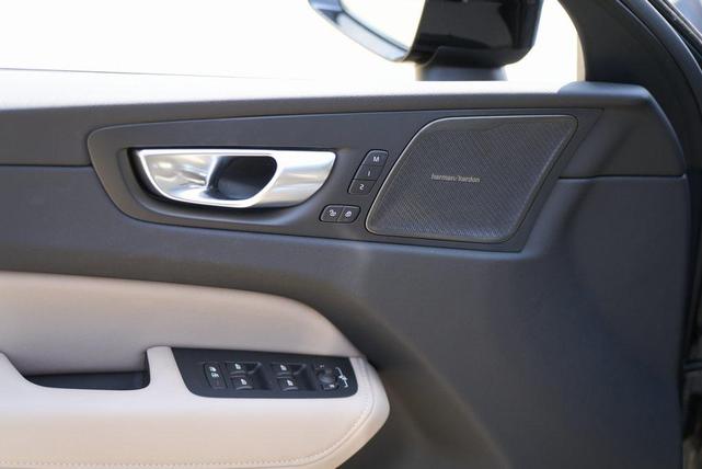 Photo of 2026 Denim Blue Metallic Volvo XC60