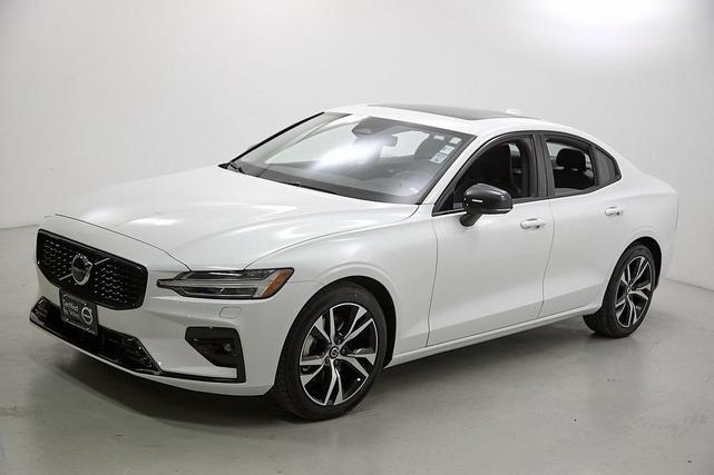 Photo of 2025 Crystal White Pearl Volvo S60