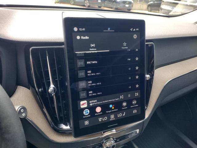 Photo of 2026 Onyx Black Metallic Volvo XC60