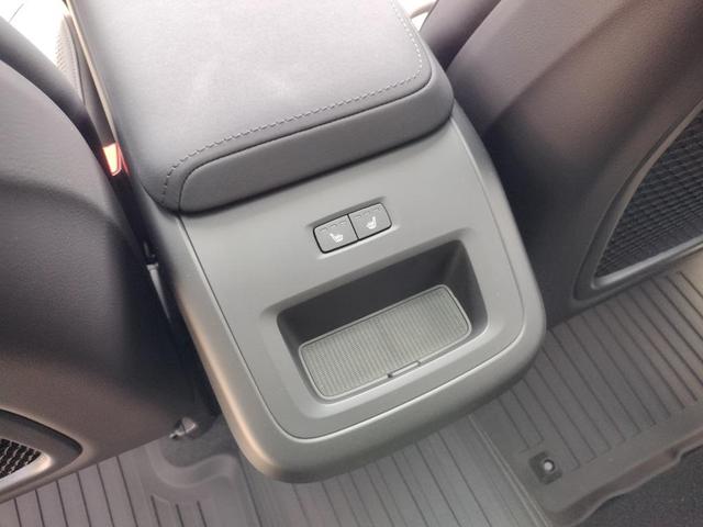 Photo of 2026 Onyx Black Metallic Volvo XC60