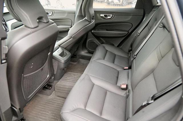 Photo of 2025 Denim Blue Metallic Volvo XC60