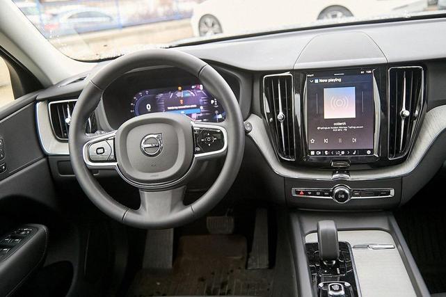 Photo of 2025 Denim Blue Metallic Volvo XC60