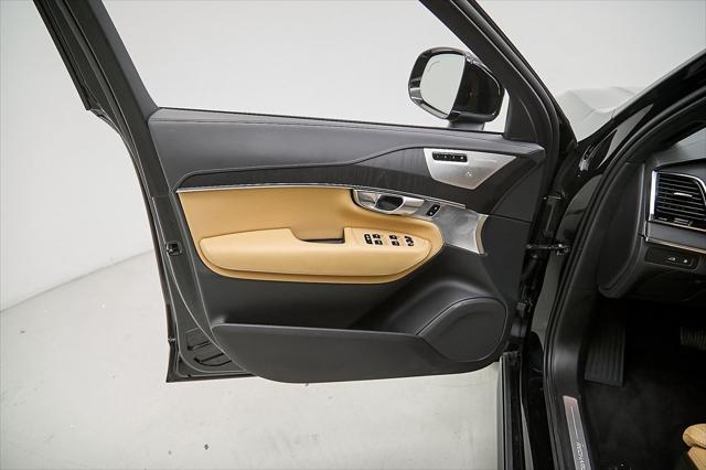 Photo of 2024 Onyx Black Metallic Volvo XC90 Recharge Plug-In Hybrid