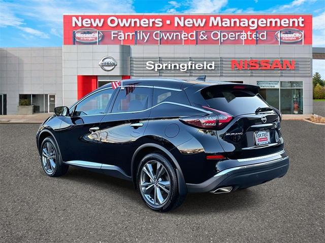 Photo of 2023 Black Nissan Murano