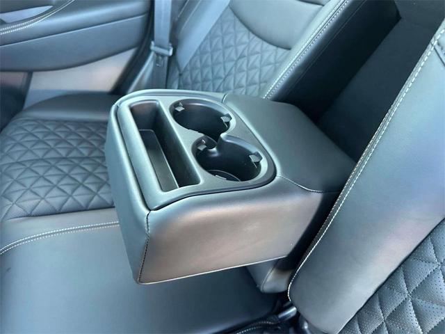 Photo of 2023 Black Nissan Murano