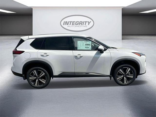 Photo of 2025 Everest White P Nissan Rogue